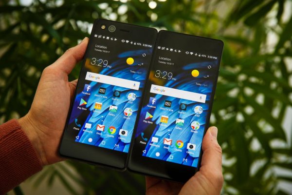 ZTE AXON M