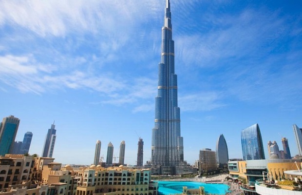 Jengo refu kuliko yote la Burj-Khalifa