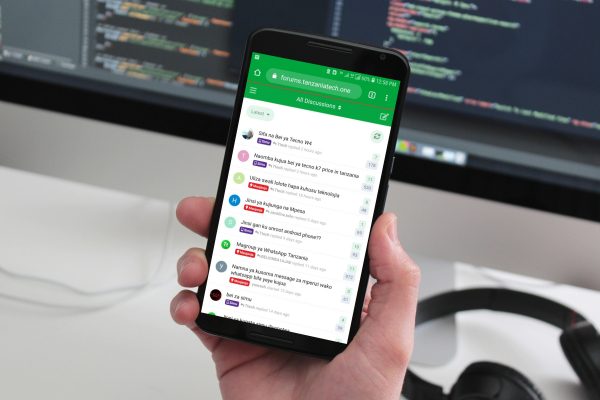 Jinsi ya Kutengeneza Forum kwa Kutumia Smartphone