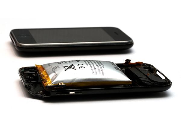 Makosa 5 Yanayofanya Battery ya Smartphone Yako Kuharibika