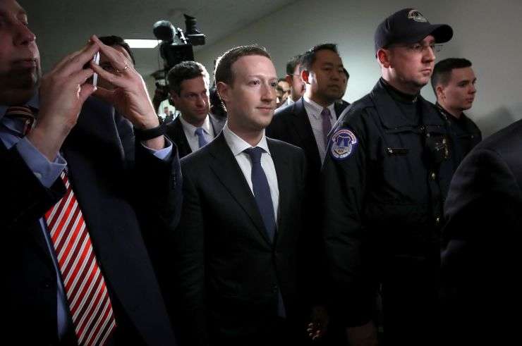 Mark Zuckerberg Hutumia Zaidi ya Bilioni 50 Kwaajili ya Ulinzi